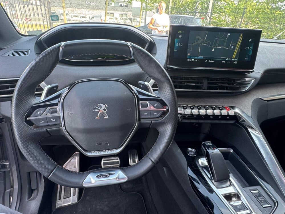 Peugeot 3008 1.6 HYbrid 225 GT // SCHUIF-KANTELDAK // ADAPT. CRUISE // DODEHOEK // ELEK. ACHTERKLEP // 360 CAMERA // NAVI+CARPLAY // 27