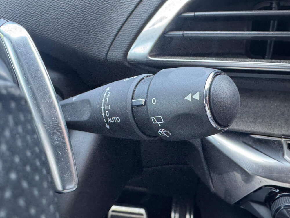 Peugeot 3008 1.6 HYbrid 225 GT // SCHUIF-KANTELDAK // ADAPT. CRUISE // DODEHOEK // ELEK. ACHTERKLEP // 360 CAMERA // NAVI+CARPLAY // 31