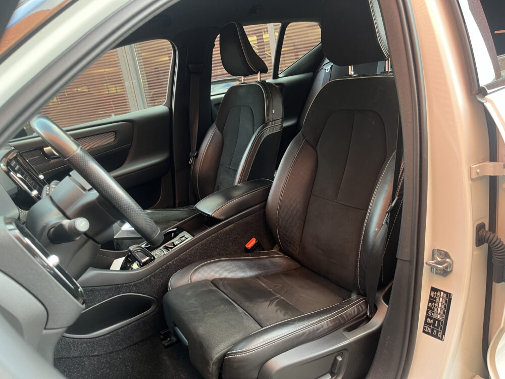 Volvo XC40 1.5 T5 Recharge R-Design // LEDER // ELEK. STOELEN+GEHEUGEN // HARMAN&KARDON // CAMERA // 14