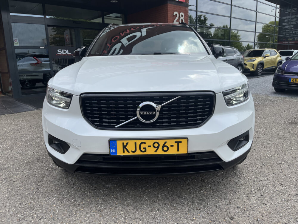Volvo XC40 1.5 T5 Recharge R-Design // LEDER // ELEK. STOELEN+GEHEUGEN // HARMAN&KARDON // CAMERA // 9