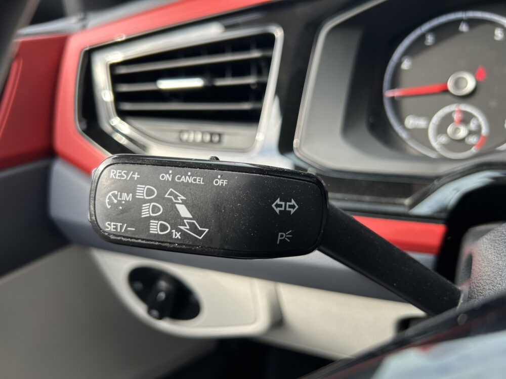 Volkswagen Polo 1.0 TSI Beats GOED ONDERHOUDEN!! // FULL LED // APPLE CARPLAY / ANDROID AUTO // STOELVERWARMING // PDC V+A 11