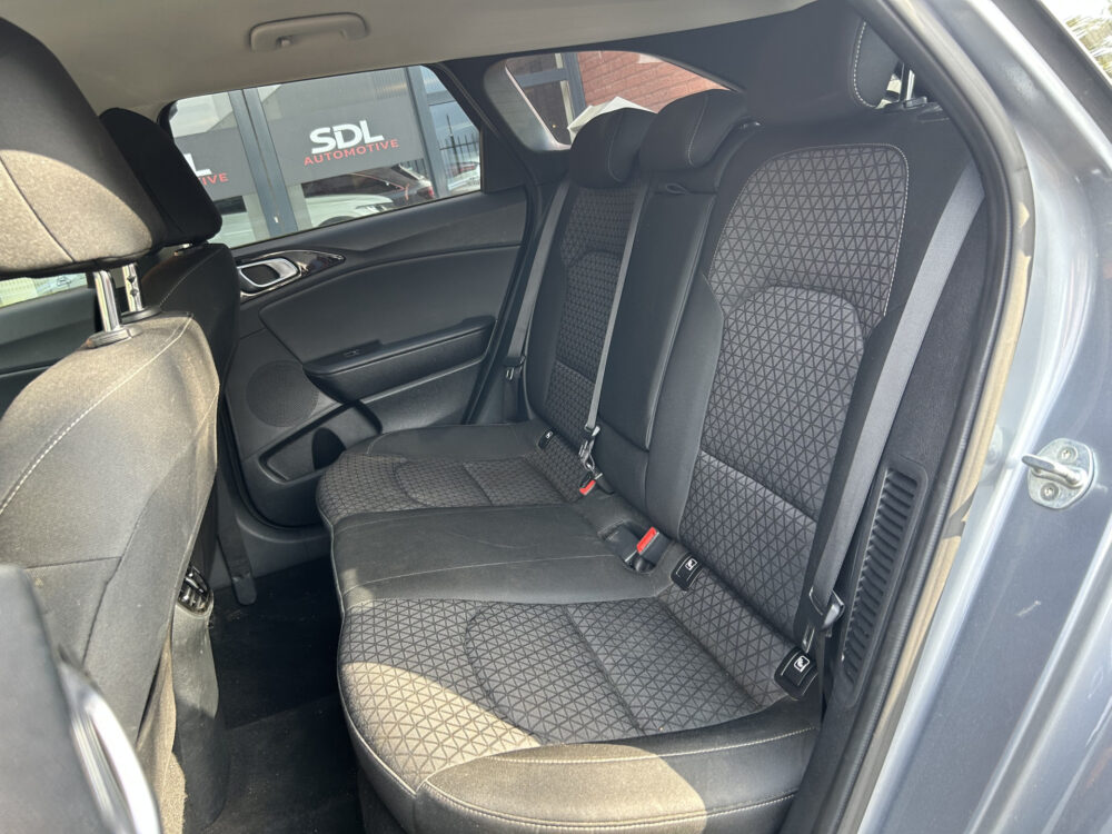 Kia Ceed Sportswagon 1.6 GDI PHEV DynamicLine // FULL LED // ADAPTIVE CRUISE // APPLE CARPLAY / ANDROID AUTO // CAMERA 29