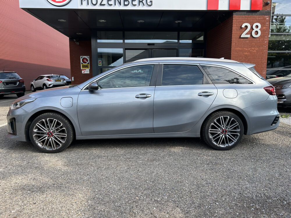 Kia Ceed Sportswagon 1.6 GDI PHEV DynamicLine // FULL LED // ADAPTIVE CRUISE // APPLE CARPLAY / ANDROID AUTO // CAMERA 3