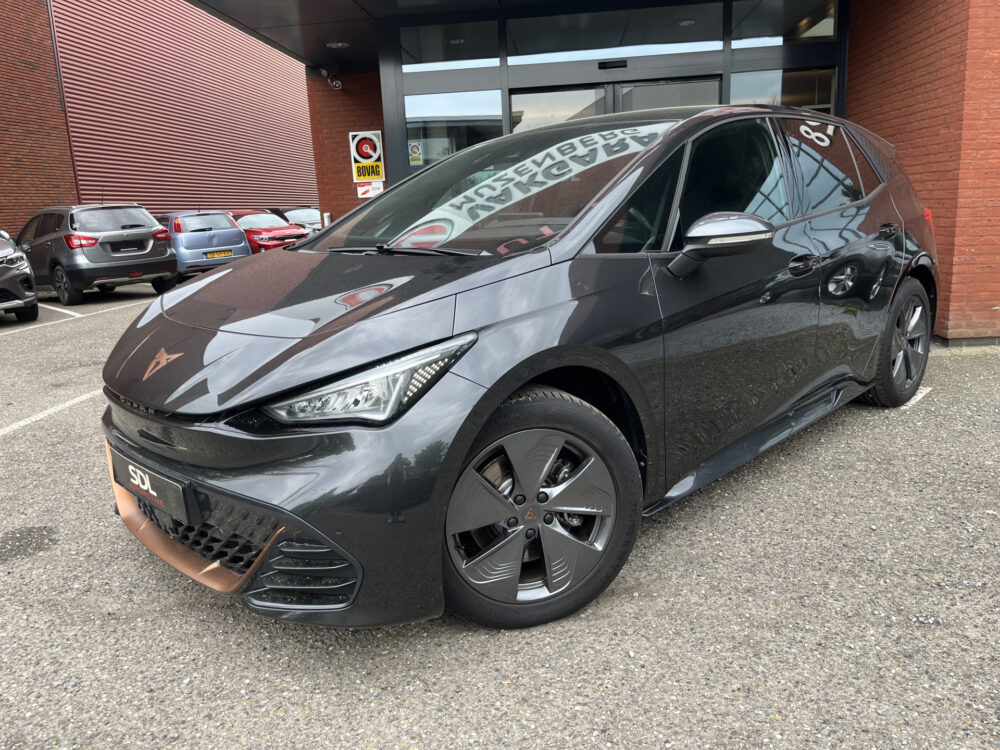CUPRA Born Business Plus 62 kWh // ADAPT. CRUISE // FULL LED // CAMERA+SENSOREN // SFEERVERLICHTING // NAVI+CARPLAY // 1