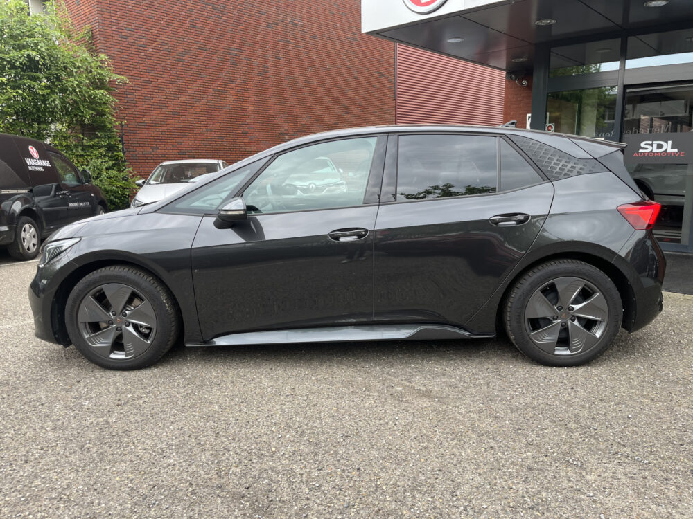 CUPRA Born Business Plus 62 kWh // ADAPT. CRUISE // FULL LED // CAMERA+SENSOREN // SFEERVERLICHTING // NAVI+CARPLAY // 2