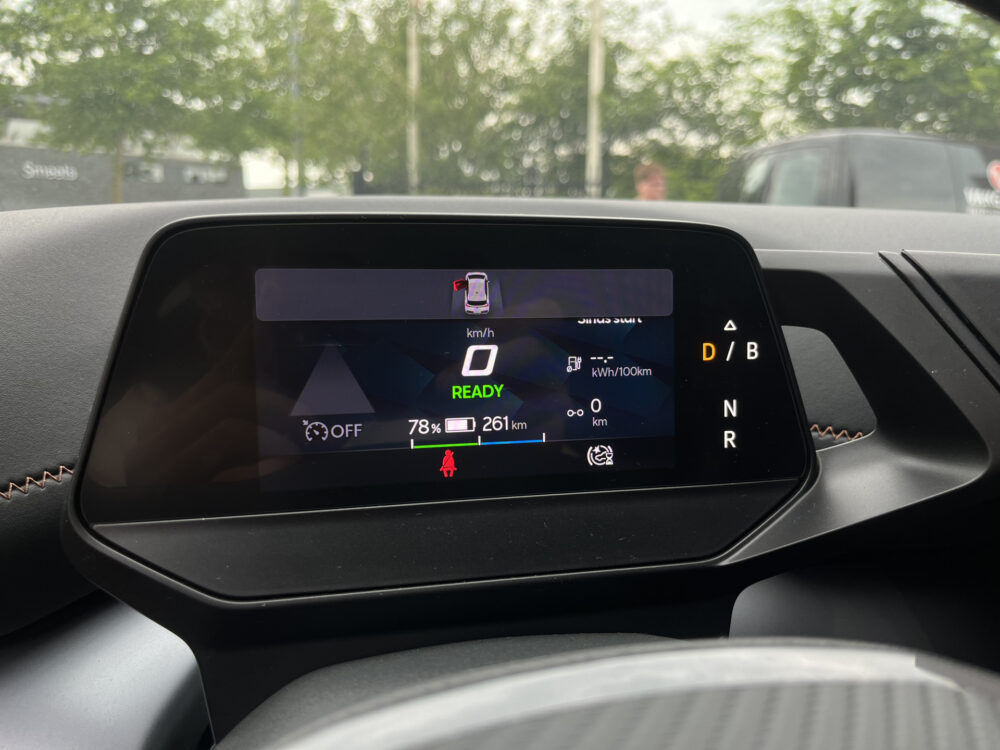 CUPRA Born Business Plus 62 kWh // ADAPT. CRUISE // FULL LED // CAMERA+SENSOREN // SFEERVERLICHTING // NAVI+CARPLAY // 20