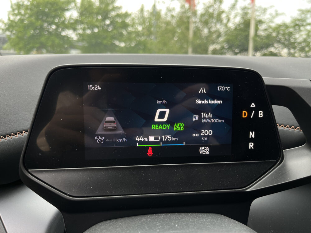 CUPRA Born Business Plus 62 kWh // ADAPT. CRUISE // FULL LED // CAMERA+SENSOREN // SFEERVERLICHTING // NAVI+CARPLAY // 29