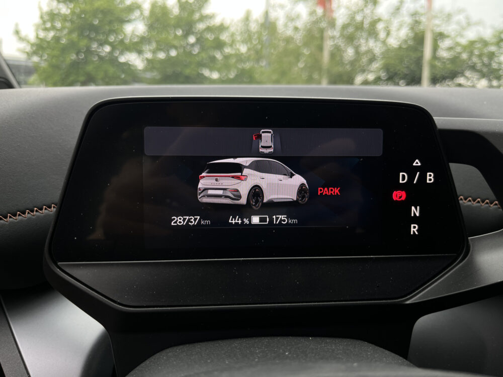 CUPRA Born Business Plus 62 kWh // ADAPT. CRUISE // FULL LED // CAMERA+SENSOREN // SFEERVERLICHTING // NAVI+CARPLAY // 30
