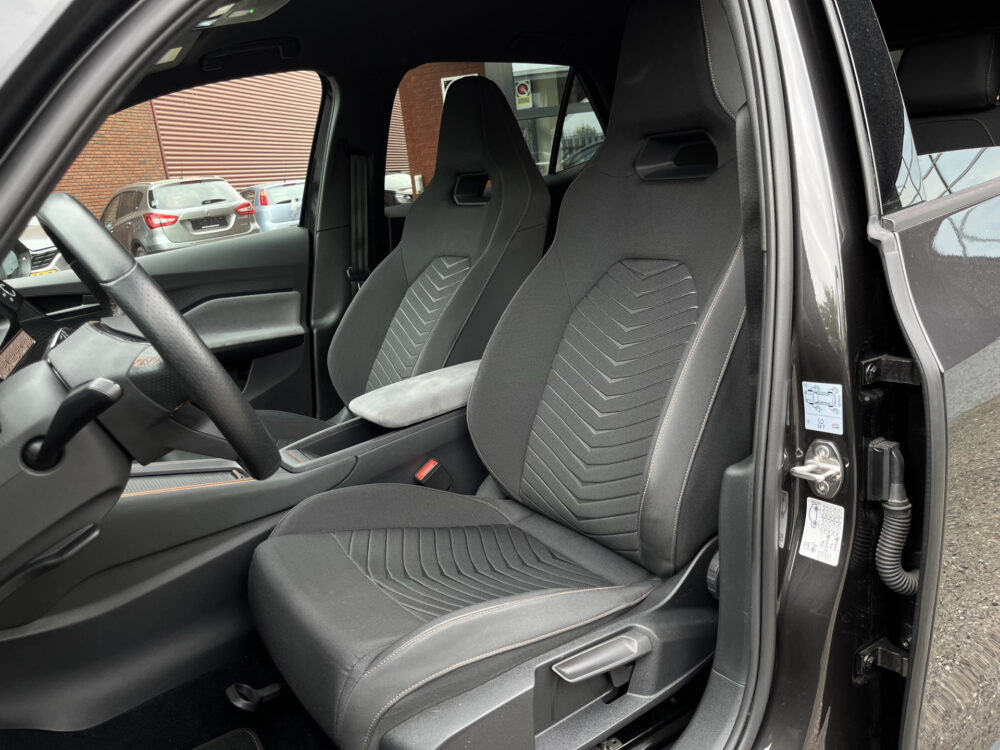 CUPRA Born Business Plus Copper 62 kWh // ADAPT. CRUISE // FULL LED // CAMERA+SENSOREN // SFEERVERLICHTING // NAVI+CARPLAY // 28