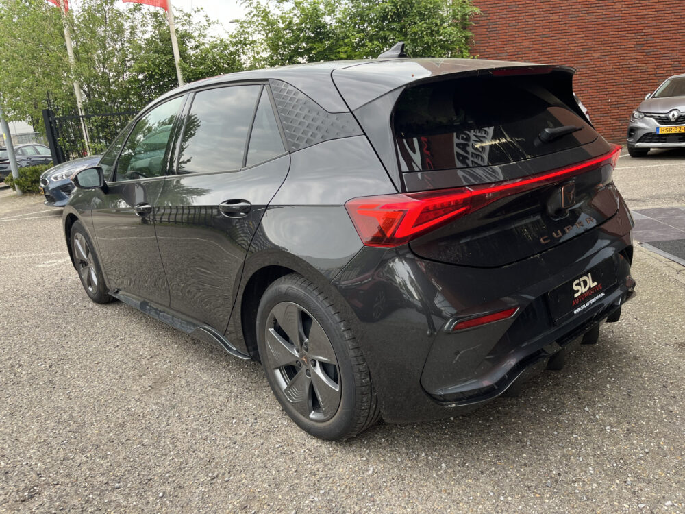 CUPRA Born Business Plus Copper 62 kWh // ADAPT. CRUISE // FULL LED // CAMERA+SENSOREN // SFEERVERLICHTING // NAVI+CARPLAY // 3