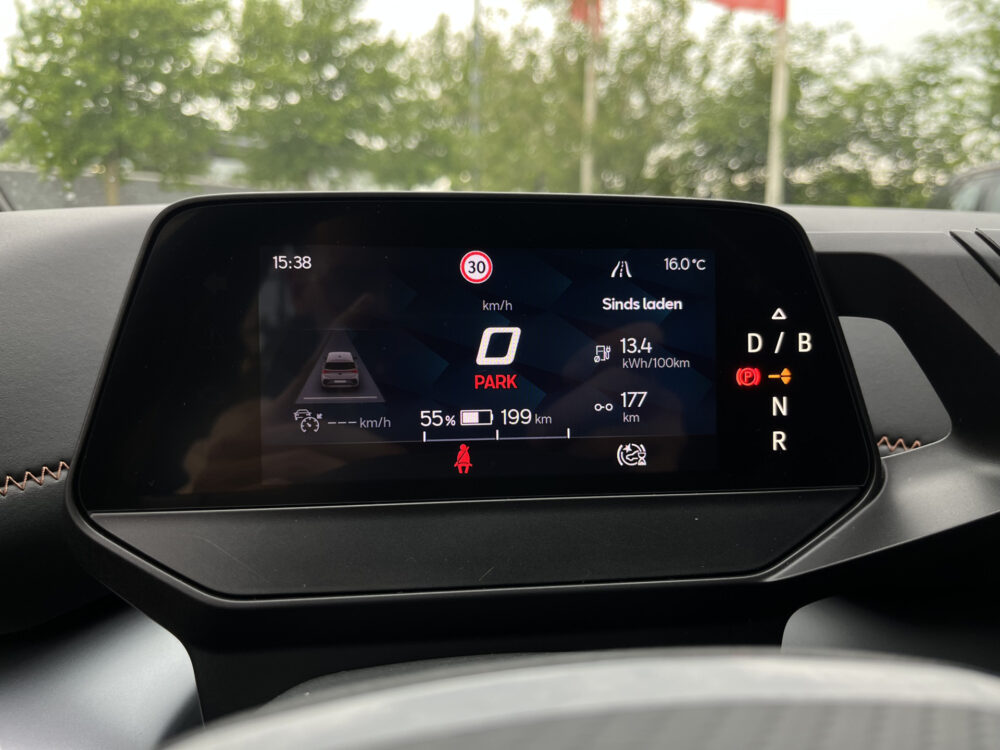 CUPRA Born Business Plus Copper 62 kWh // ADAPT. CRUISE // FULL LED // CAMERA+SENSOREN // SFEERVERLICHTING // NAVI+CARPLAY // 30