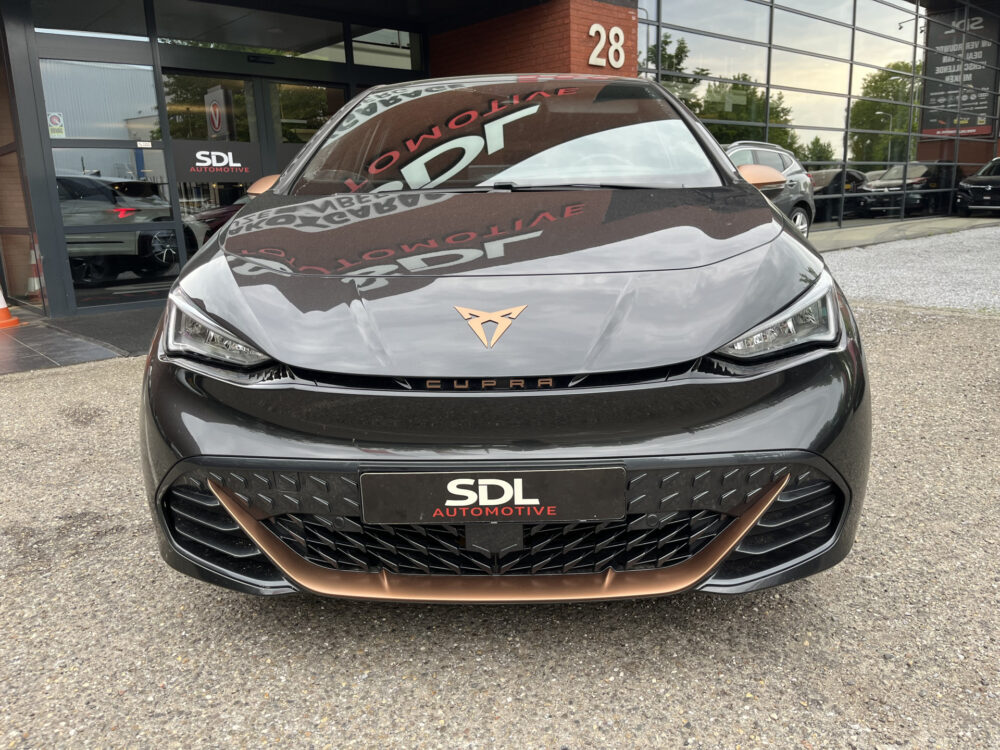 CUPRA Born Business Plus Copper 62 kWh // ADAPT. CRUISE // FULL LED // CAMERA+SENSOREN // SFEERVERLICHTING // NAVI+CARPLAY // 8