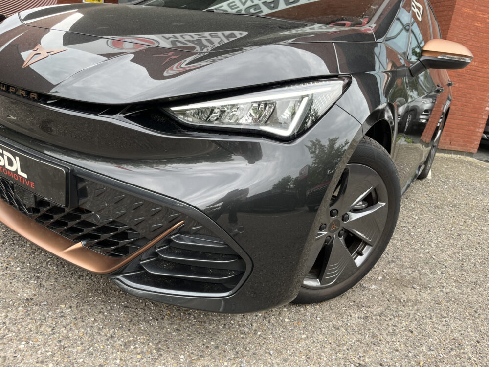 CUPRA Born Business Plus Copper 62 kWh // ADAPT. CRUISE // FULL LED // CAMERA+SENSOREN // SFEERVERLICHTING // NAVI+CARPLAY // 9