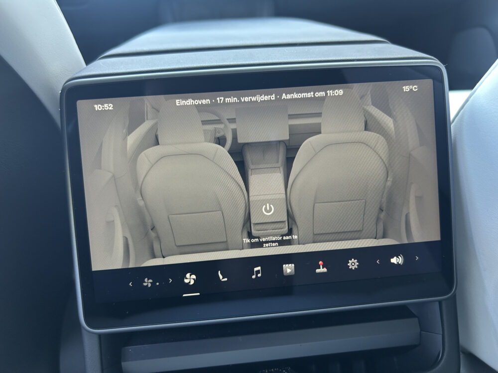 Tesla Model 3 HIGHLAND RWD 60KWH // PANO // CAMERA // ADAPTIVE CRUISE // SFEERVERLICHTING // LEDER 23