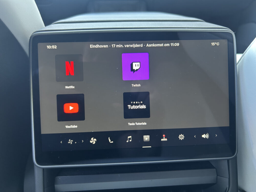 Tesla Model 3 HIGHLAND RWD 60KWH // PANO // CAMERA // ADAPTIVE CRUISE // SFEERVERLICHTING // LEDER 24