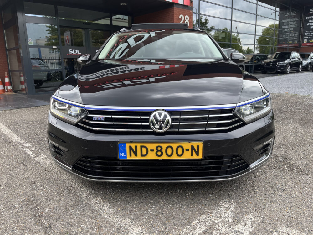 Volkswagen Passat Variant 1.4 TSI GTE // VIRTUAL COCKPIT // HALF LEDER-ALCANTARA // ADAPT. CRUISE // SCHUIF-KANTELDAK // KEYLESS // CAMERA // ELEK 10