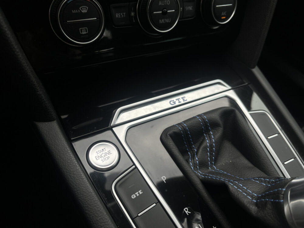 Volkswagen Passat Variant 1.4 TSI GTE // VIRTUAL COCKPIT // HALF LEDER-ALCANTARA // ADAPT. CRUISE // SCHUIF-KANTELDAK // KEYLESS // CAMERA // ELEK 30