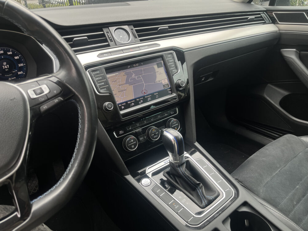 Volkswagen Passat Variant 1.4 TSI GTE // VIRTUAL COCKPIT // HALF LEDER-ALCANTARA // ADAPT. CRUISE // SCHUIF-KANTELDAK // KEYLESS // CAMERA // ELEK 36