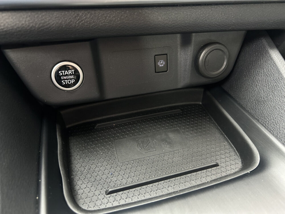 Nissan QASHQAI 1.3 MHEV Xtronic Acenta // LED // APPLE CARLPAY / ANDROID AUTO // ADAPTIVE CRUISE // CAMERA // KEYLESS 19