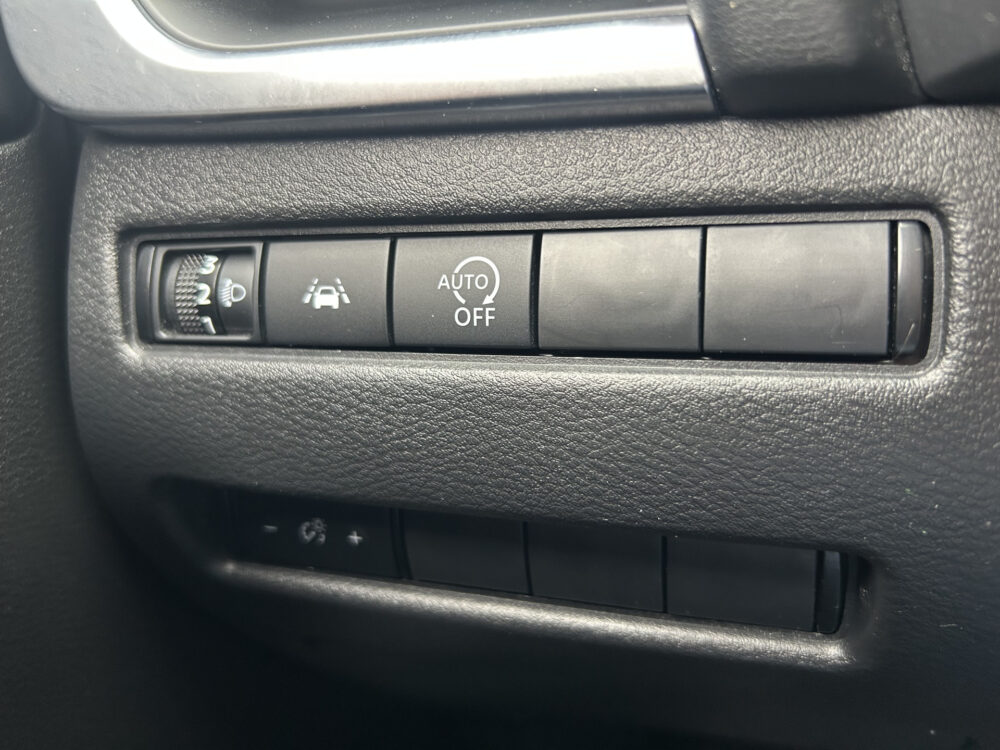 Nissan QASHQAI 1.3 MHEV Xtronic Acenta // LED // APPLE CARLPAY / ANDROID AUTO // ADAPTIVE CRUISE // CAMERA // KEYLESS 23