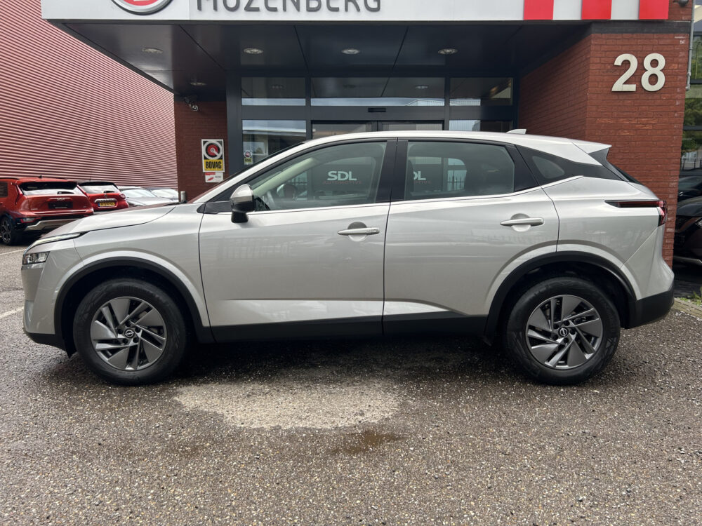 Nissan QASHQAI 1.3 MHEV Xtronic Acenta // LED // APPLE CARLPAY / ANDROID AUTO // ADAPTIVE CRUISE // CAMERA // KEYLESS 3
