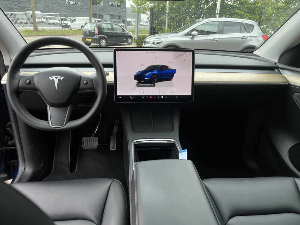 Tesla Model Y RWD 60 kWh 1e EIGENAAR SOH 92% // PANODAK // NAVI // ADAPTIVE CRUISE // CLIMA // AUTOPILOT // 360 CAMERA // LEDEREN BEKLEDING // 21