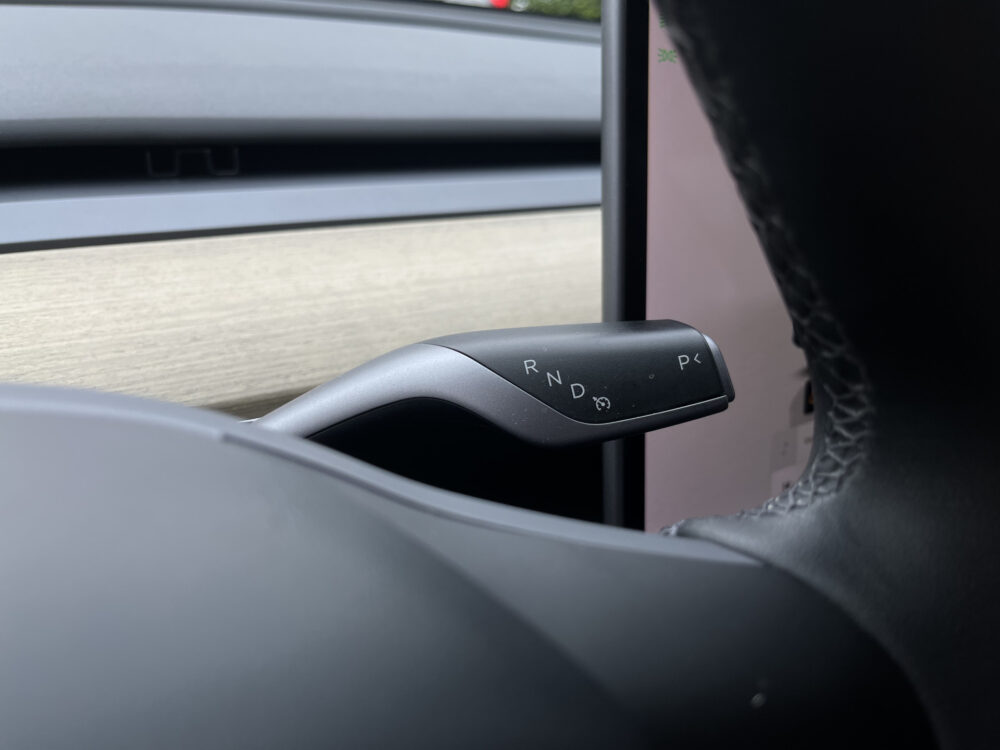 Tesla Model Y RWD 60 kWh 1e EIGENAAR SOH 92% // PANODAK // NAVI // ADAPTIVE CRUISE // CLIMA // AUTOPILOT // 360 CAMERA // LEDEREN BEKLEDING // 24