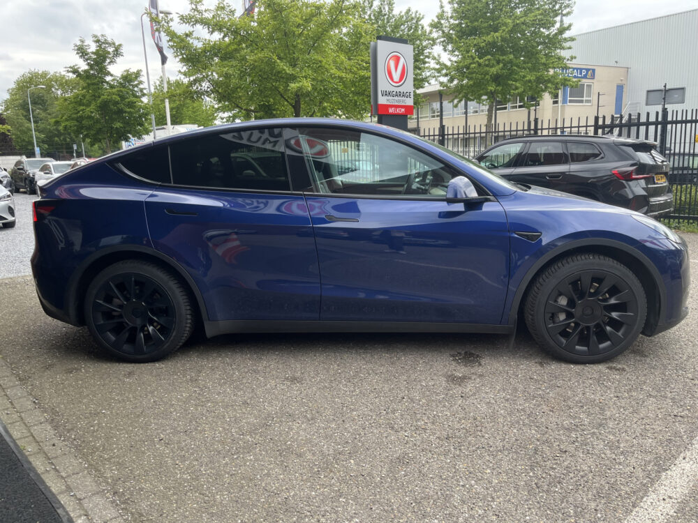 Tesla Model Y RWD 60 kWh 1e EIGENAAR SOH 92% // PANODAK // NAVI // ADAPTIVE CRUISE // CLIMA // AUTOPILOT // 360 CAMERA // LEDEREN BEKLEDING // 7