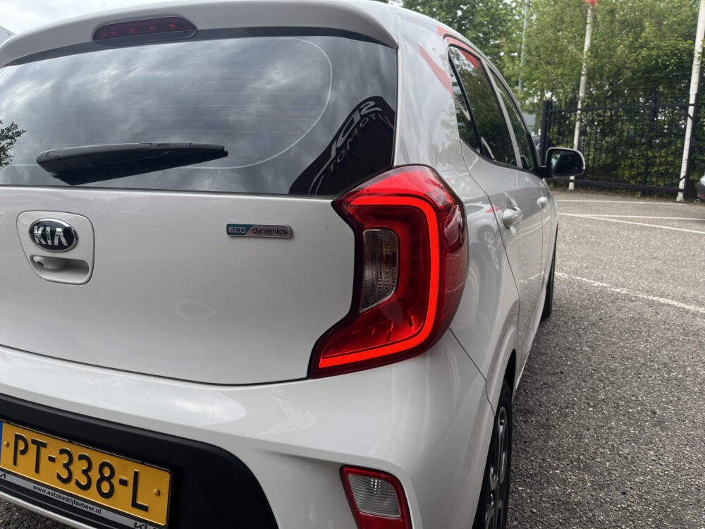 Kia Picanto 1.0 CVVT DynamicPlusLine // NAVI+CARPLAY // CLIMA CONTROL // CRUISE // CAMERA // LED // 10