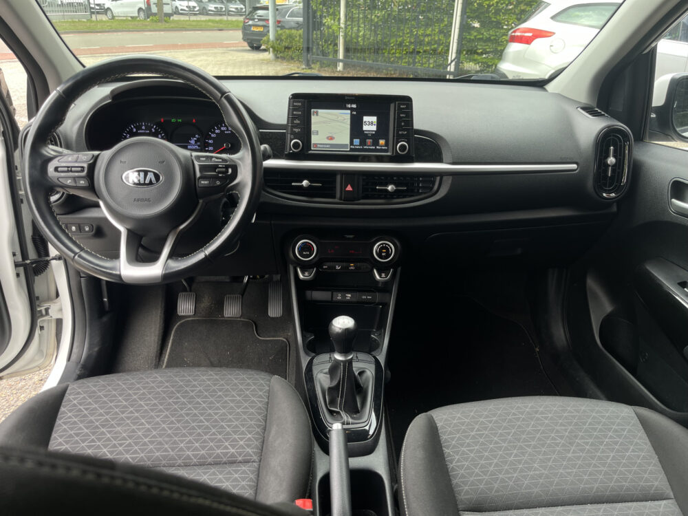 Kia Picanto 1.0 CVVT DynamicPlusLine // NAVI+CARPLAY // CLIMA CONTROL // CRUISE // CAMERA // LED // 14