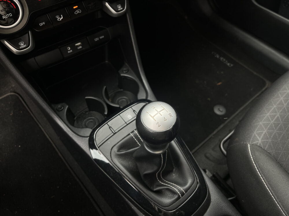 Kia Picanto 1.0 CVVT DynamicPlusLine // NAVI+CARPLAY // CLIMA CONTROL // CRUISE // CAMERA // LED // 20