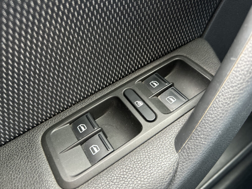 Škoda Yeti 1.2 TSI Ambition // CRUISE // AIRCO // BLUETOOTH // TREKHAAK // 19