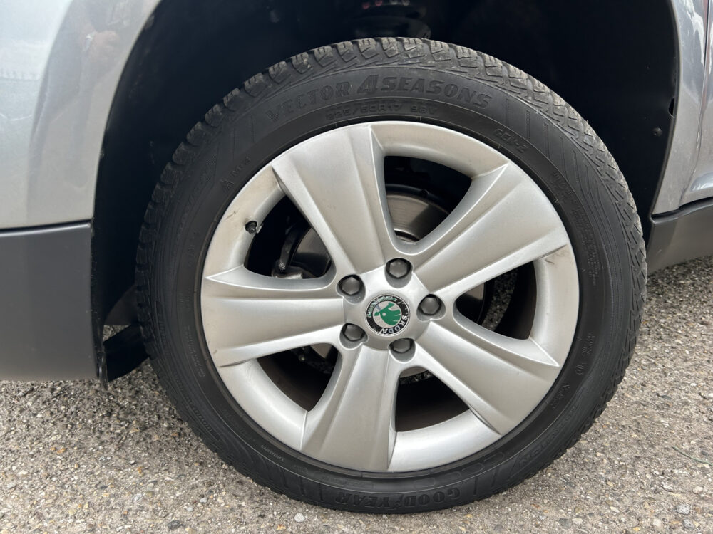 Škoda Yeti 1.2 TSI Ambition // CRUISE // AIRCO // BLUETOOTH // TREKHAAK // 24