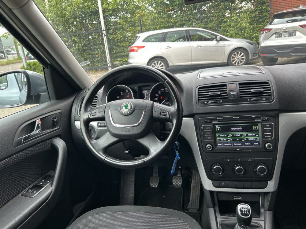 Škoda Yeti 1.2 TSI Ambition // CRUISE // AIRCO // BLUETOOTH // TREKHAAK // 7