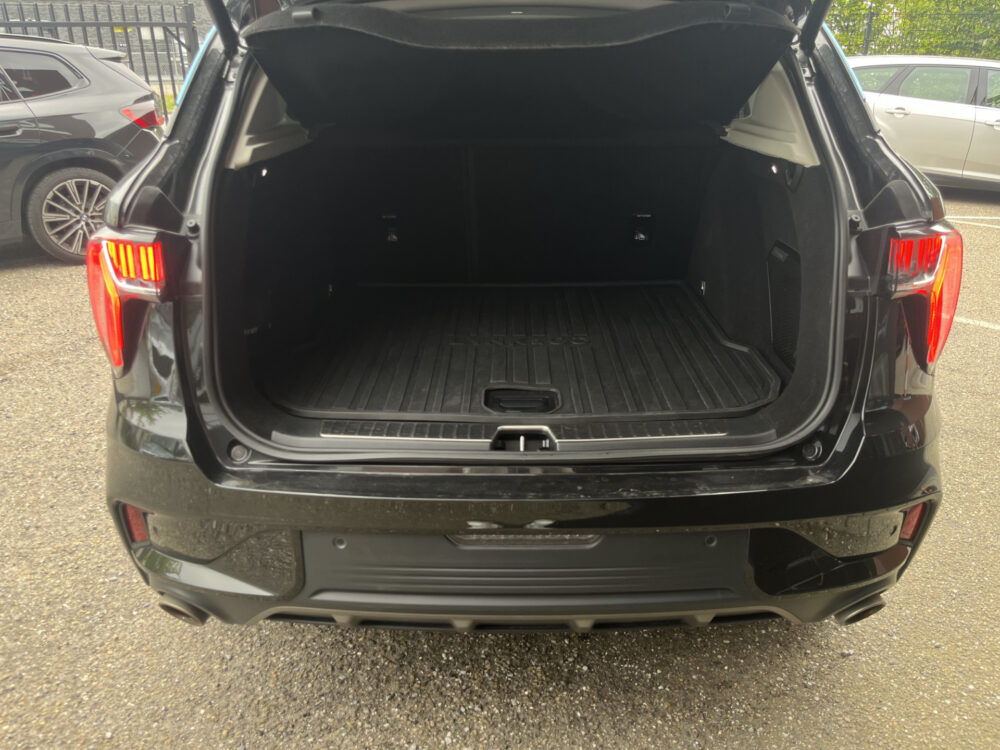 Lynk & Co 01 1.5 // INFINITY SOUND // SCHUIF-KANTELDAK // NAVI+CARPLAY // ELEK. ACHTERKLEP // ADAPTIVE CRUISE // STOELVERWARMING // 14