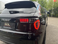 Lynk & Co 01 1.5 // INFINITY SOUND // SCHUIF-KANTELDAK // NAVI+CARPLAY // ELEK. ACHTERKLEP // ADAPTIVE CRUISE // STOELVERWARMING // 50