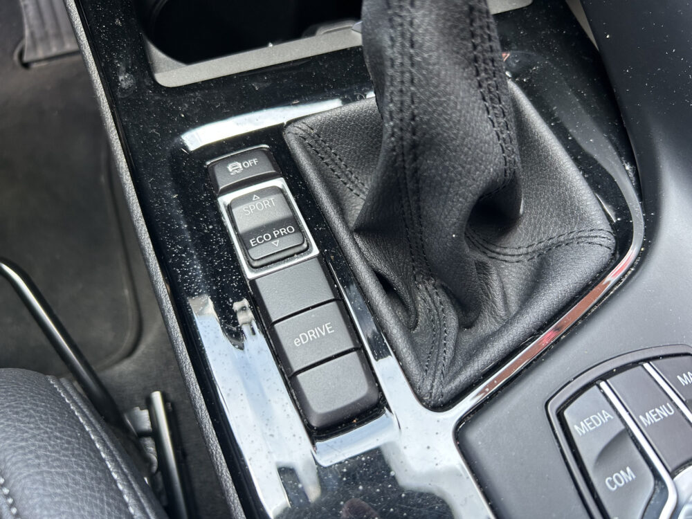 BMW X1 xDrive25e Executive M-Sport 100% SOH!!! // FULL LED // NAVI // SPORTSTOELEN + STOELVERWARMING // PDC // ELEK. KOFFERKLEP 21
