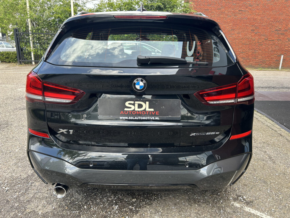 BMW X1 xDrive25e Executive M-Sport 100% SOH!!! // FULL LED // NAVI // SPORTSTOELEN + STOELVERWARMING // PDC // ELEK. KOFFERKLEP 5