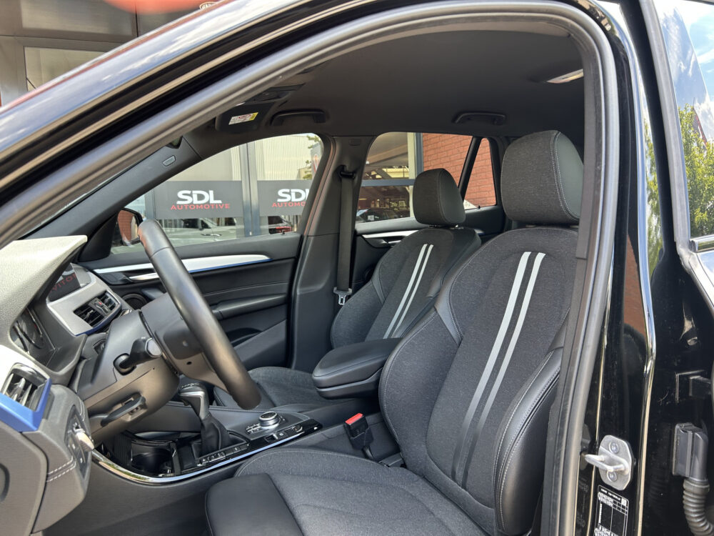 BMW X1 xDrive25e Executive M-Sport 100% SOH!!! // FULL LED // NAVI // SPORTSTOELEN + STOELVERWARMING // PDC // ELEK. KOFFERKLEP 9