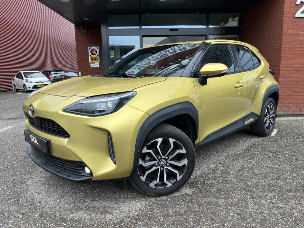 Toyota Yaris Cross 1.5 Hybrid First Edition // ADAPT. CRUISE // LED // KEYLESS // CAMERA // NAVI+CARPLAY // 1
