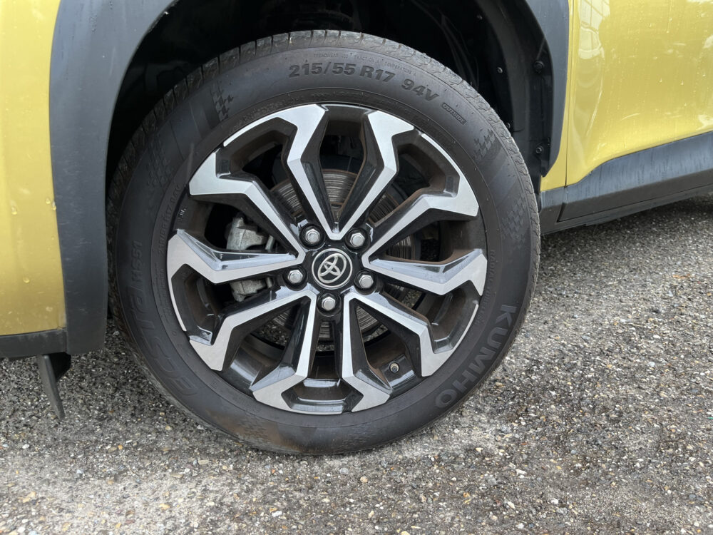 Toyota Yaris Cross 1.5 Hybrid First Edition // ADAPT. CRUISE // LED // KEYLESS // CAMERA // NAVI+CARPLAY // 12