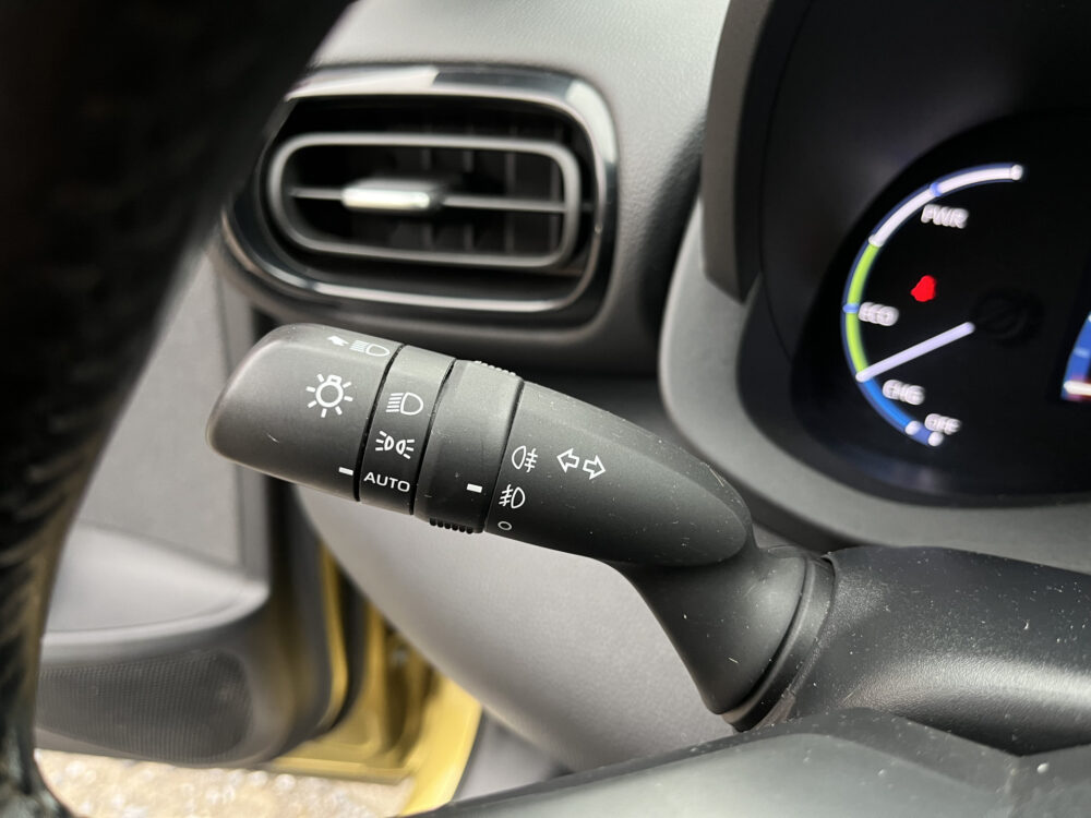Toyota Yaris Cross 1.5 Hybrid First Edition // ADAPT. CRUISE // LED // KEYLESS // CAMERA // NAVI+CARPLAY // 22