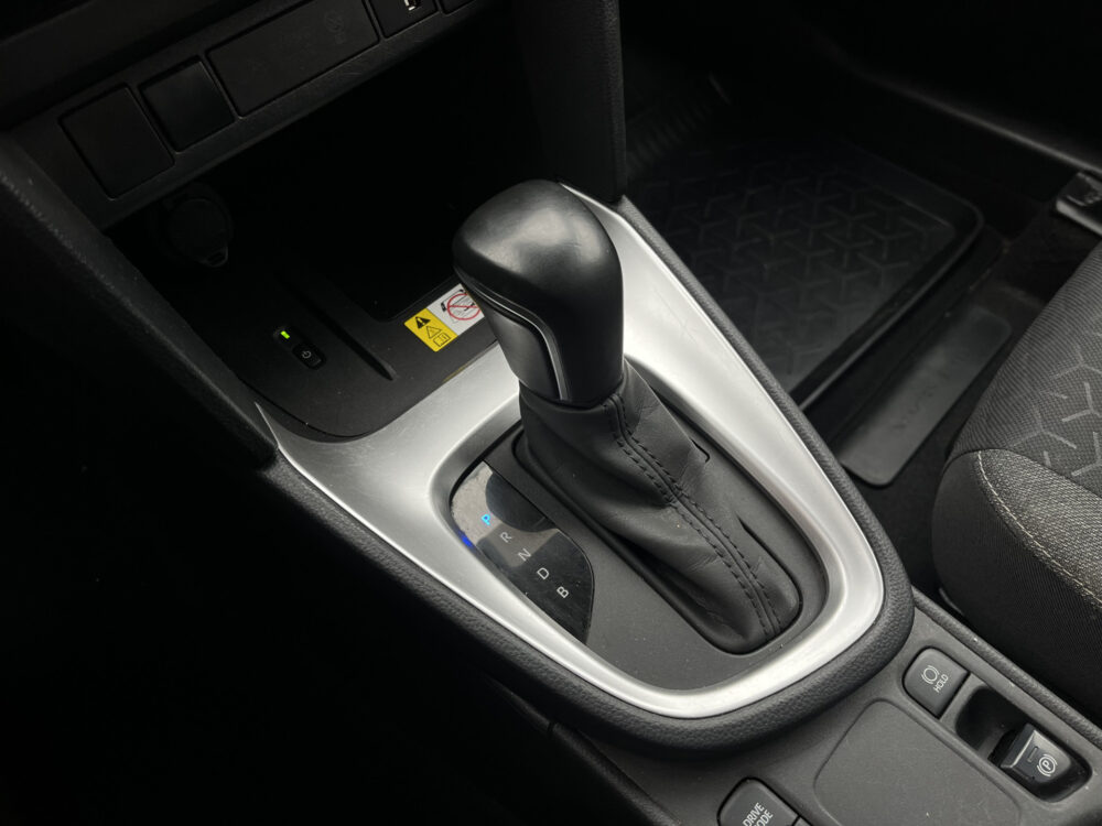 Toyota Yaris Cross 1.5 Hybrid First Edition // ADAPT. CRUISE // LED // KEYLESS // CAMERA // NAVI+CARPLAY // 25