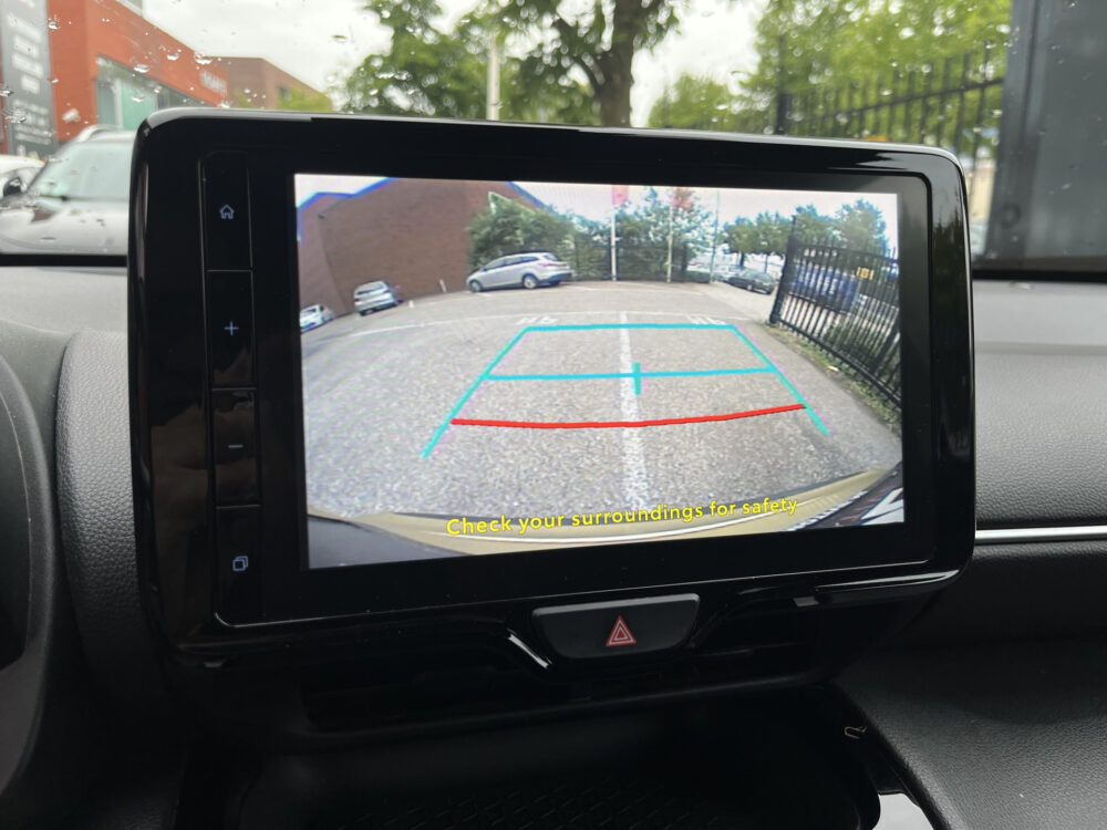 Toyota Yaris Cross 1.5 Hybrid First Edition // ADAPT. CRUISE // LED // KEYLESS // CAMERA // NAVI+CARPLAY // 29