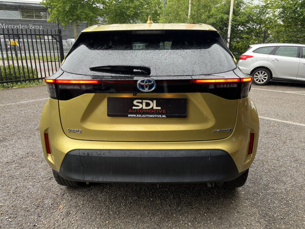 Toyota Yaris Cross 1.5 Hybrid First Edition // ADAPT. CRUISE // LED // KEYLESS // CAMERA // NAVI+CARPLAY // 6