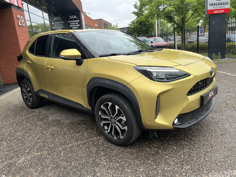 Toyota Yaris Cross 1.5 Hybrid First Edition // ADAPT. CRUISE // LED // KEYLESS // CAMERA // NAVI+CARPLAY // 9