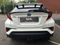 Toyota C-HR 1.8 Hybrid Dynamic 53000KM!! Dealer Auto!! // FULL LED // APPLE CARPLAY / ANDROID AUTO // ADAPTIVE CRUISE // CAMERA // PDC V+A / 37