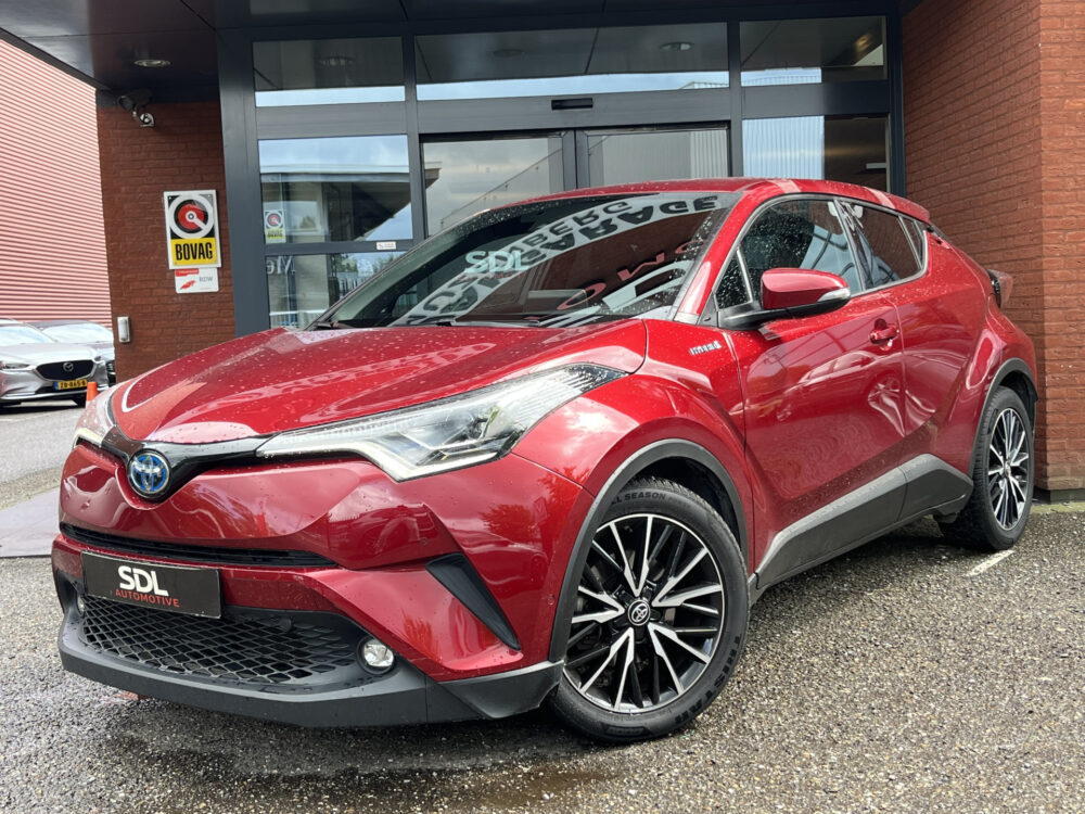Toyota C-HR 1.8 Hybrid Executive // LED KOPLAMPEN // NAVI // CAMERA // ADAPTIVE CRUISE // STOELVERWARMING // CLIMA // 1