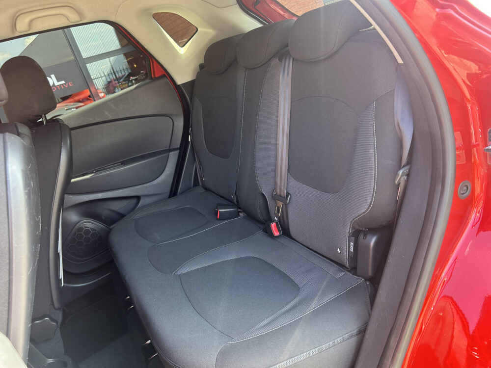 Renault Captur 1.2 TCe Dynamique // NAVI // PDC // CLIMA // CRUISE // TREKHAAK // BLUETOOTH // 27