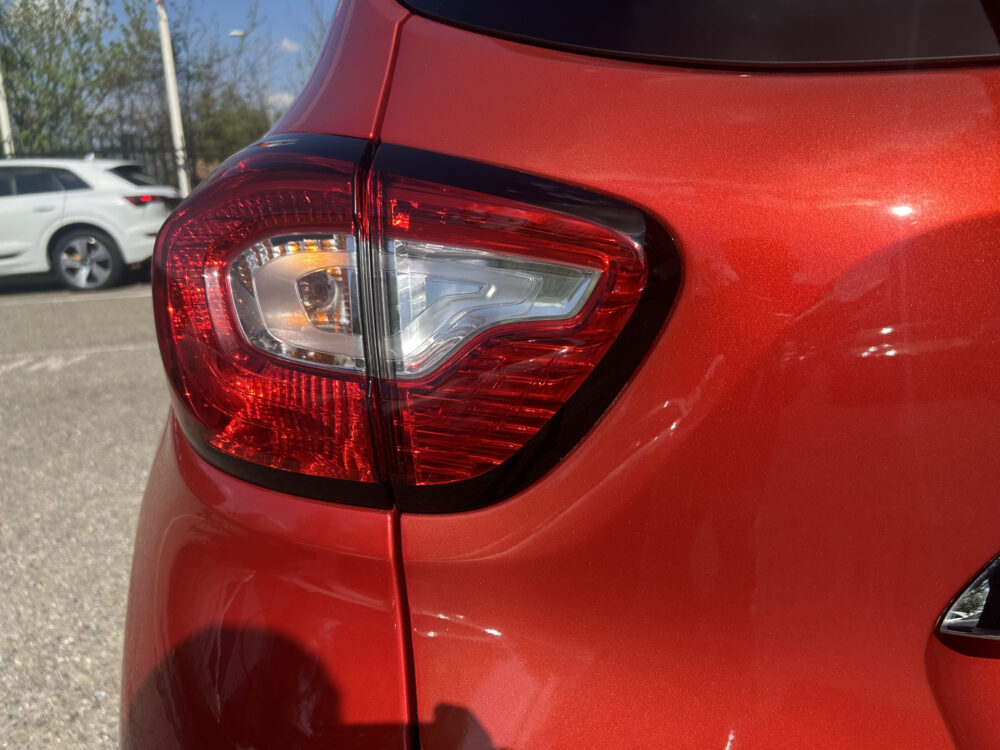 Renault Captur 1.2 TCe Dynamique // NAVI // PDC // CLIMA // CRUISE // TREKHAAK // BLUETOOTH // 29